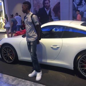 Meet your Posher, Elijah